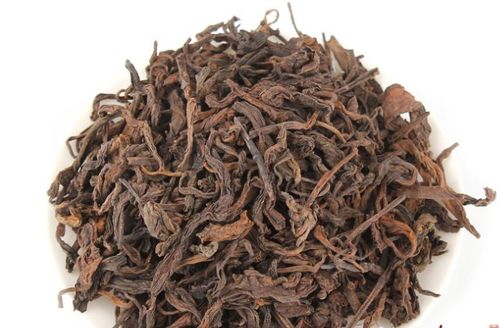 众多的茶商每年都要来到勐库收购这一著名的优质茶叶,勐库大叶种被